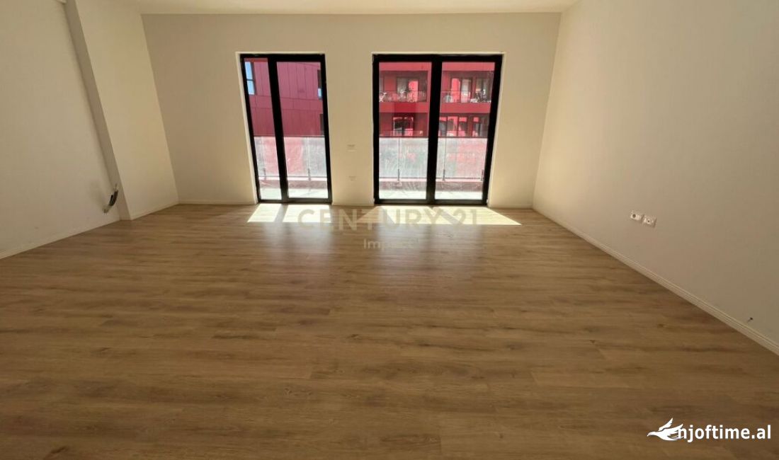 JAPIM ME QIRA APARTAMENT 3+1+2, KOMPLEKSI ARLIS "FARMACIA 10"  !!!