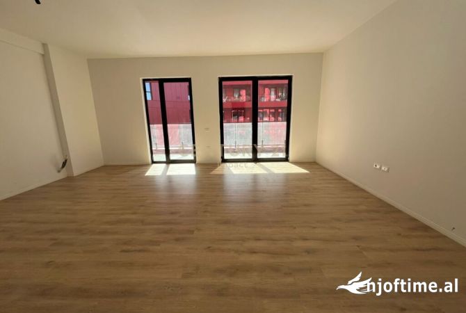 JAPIM ME QIRA APARTAMENT 3+1+2, KOMPLEKSI ARLIS "FARMACIA 10"  !!!