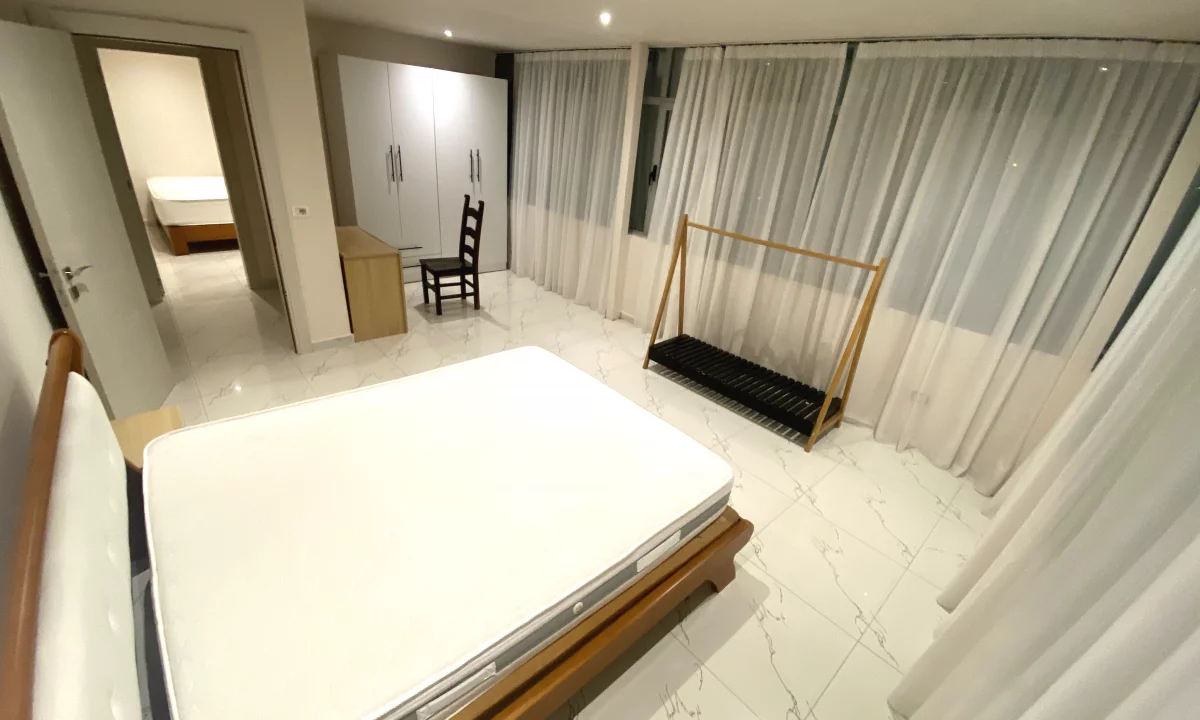 Shtepi me qera Apartament ne Tirane, 2+1, Mobilimi E mobiluar, Pagesa 45,000  Leke.