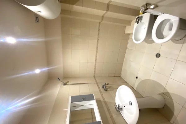 Shtepi me qera Apartament ne Tirane, 2+1, Mobilimi E mobiluar, Pagesa 45,000  Leke.