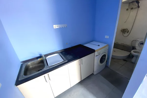 Shtepi me qera Shtepi Private ne Tirane, Garsoniere, Mobilimi E mobiluar, Pagesa 200  Euro.