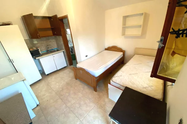 Shtepi me qera Garsoniere ne Tirane - 180 Euro