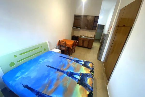 Shtepi me qera Garsoniere ne Tirane - 20,000 Leke