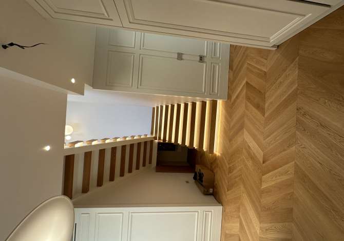 Elektricist Tirane, High Vision