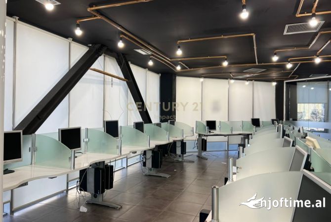 SHESIM AMBIENT KOMERCIAL BUZE RRUGE, STADIUMI DINAMO