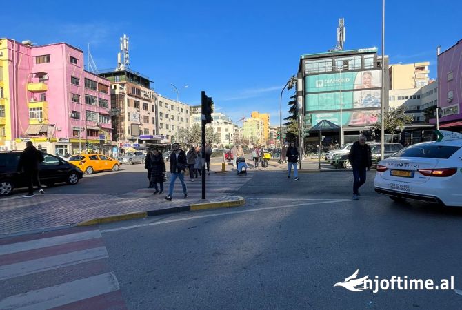 Business Property in Sale 1+1 in Tirana - 240,000 Euro