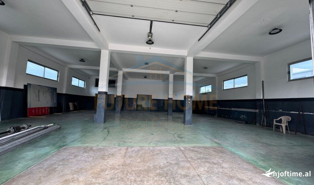 JEPET ME QERA KAPANON AUTOSTRADA TIRANE DURRES NE KOXHAS 