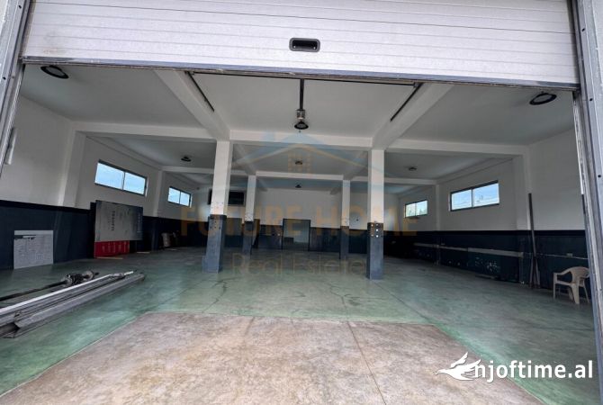 Ambient biznesi me qera 4+1 ne Durres - 2,000 Euro