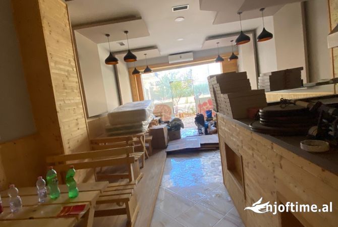 Ambiente Commerciale in Affitto 2+1 a Tirana - 500 Euro