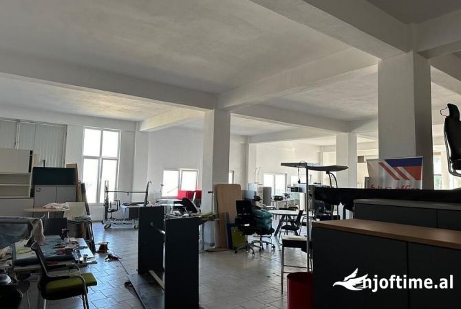 Qera Ambient ne ZDS Center  Prane QTU 