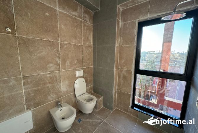 Apartament me qera 2+1+2 Garden Building 