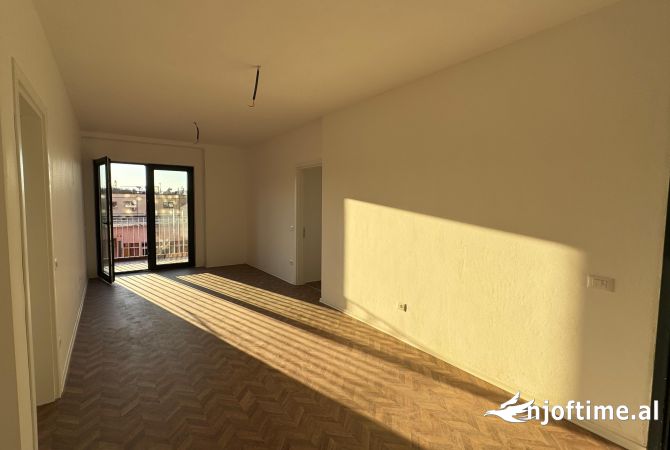 Apartament me qera 2+1+2 Garden Building 