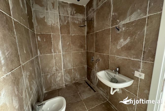 Apartament me qera 2+1+2 Garden Building 