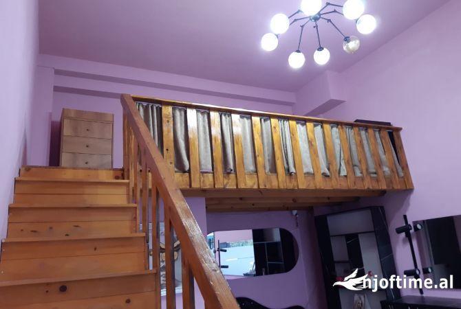 Qera Ambjent per parukeri  Astir afer 2 palmave 