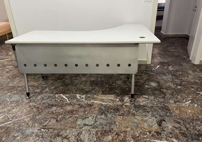 Pajisje biznesi ne shitje ne Tirane - 20,000 Leke