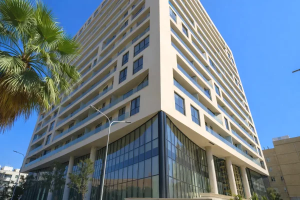 Ambient biznesi me qera 3+1 ne Tirane - 2,000 Euro