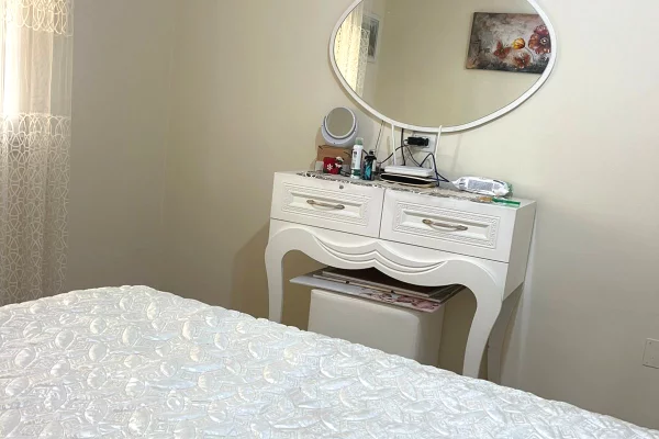 Shtepi ne shitje Apartament ne Tirane, 2+1, Mobilimi E mobiluar, Pagesa 25,000,000  Leke.