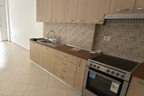 House for Rent 1+1 in Tirana - 40,000 Leke