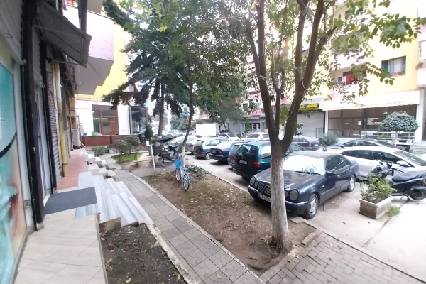 Shtepi ne shitje Apartament ne Tirane, 1+1, Mobilimi E mobiluar, Pagesa 10,800,000  Leke.