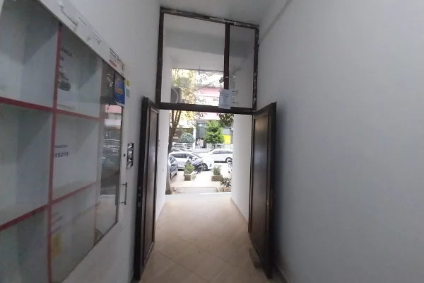 Shtepi ne shitje Apartament ne Tirane, 1+1, Mobilimi E mobiluar, Pagesa 10,800,000  Leke.