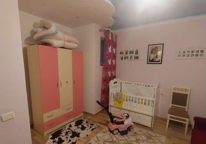 Shtepi me qera Apartament ne Tirane, 2+1, Mobilimi E mobiluar, Pagesa 45,000  Leke.