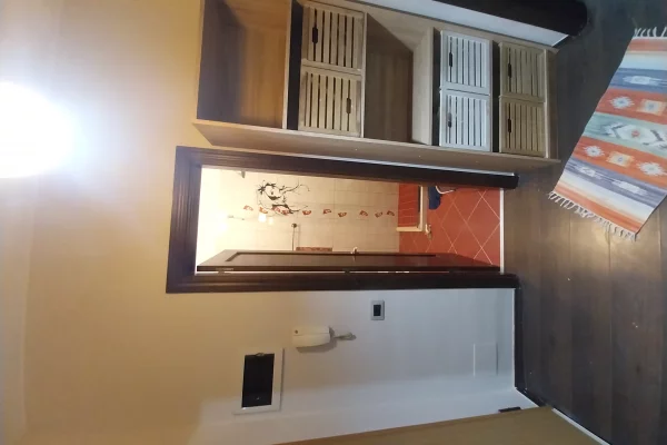 Shtepi ne shitje Apartament ne Tirane, 2+1, Mobilimi E mobiluar, Pagesa 14,100,000  Leke.