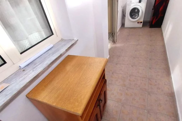 Shtepi me qera Apartament ne Tirane, 1+1, Mobilimi E mobiluar, Pagesa 50,000  Leke.