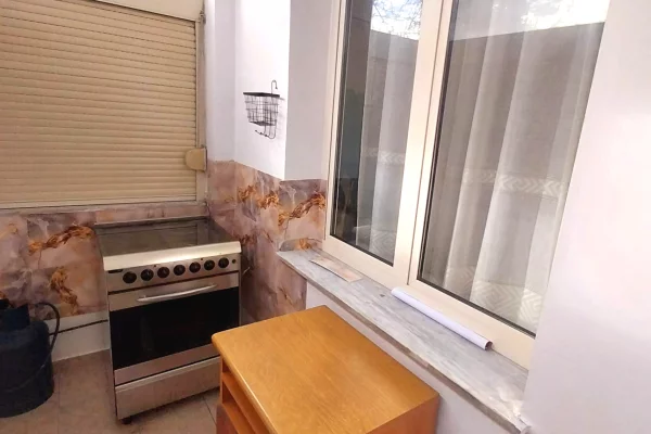 Shtepi me qera Apartament ne Tirane, 1+1, Mobilimi E mobiluar, Pagesa 50,000  Leke.