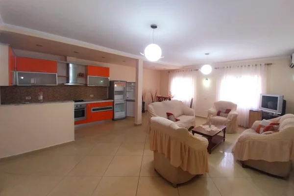 Shtepi me qera Apartament ne Tirane, 3+1, Mobilimi E mobiluar, Pagesa 70,000  Leke.