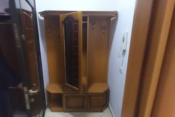 Shtepi me qera Apartament ne Tirane, 2+1, Mobilimi E mobiluar, Pagesa 45,000  Leke.