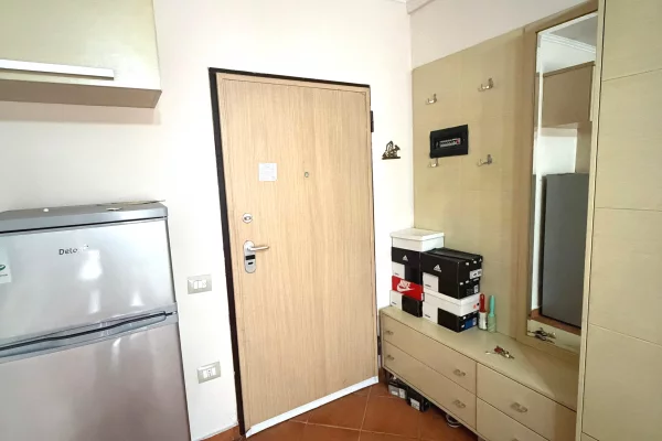 Shtepi me qera Apartament ne Tirane, 1+1, Mobilimi E mobiluar, Pagesa 45,000  Leke.