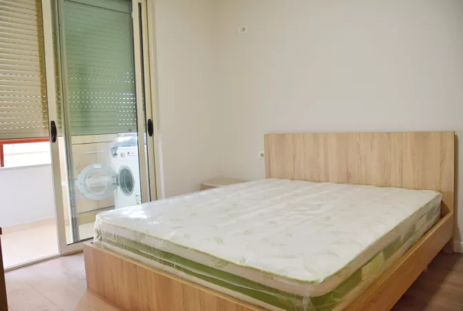 Shtepi me qera Apartament ne Tirane, 1+1, Mobilimi E mobiluar, Pagesa 600  Euro.