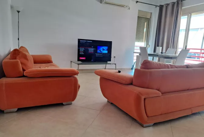 Apartament me qera 2+1