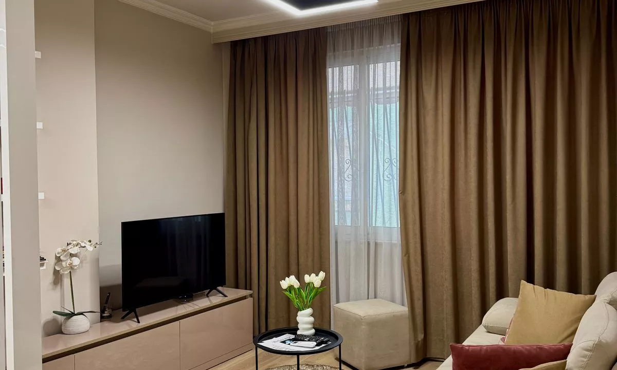 Shtepi me qera Apartament ne Tirane, 1+1, Mobilimi E mobiluar, Pagesa 900  Euro.