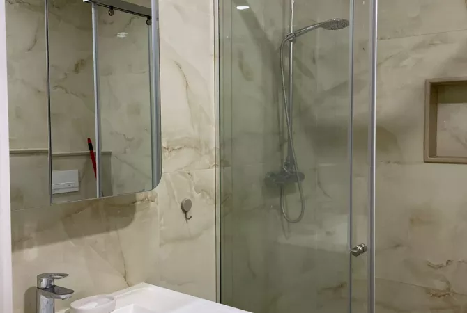 Shtepi me qera Apartament ne Tirane, 1+1, Mobilimi E mobiluar, Pagesa 900  Euro.