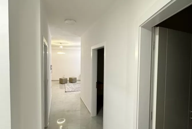 Shtepi me qera Apartament ne Tirane, 2+1, Mobilimi E mobiluar, Pagesa 600  Euro.