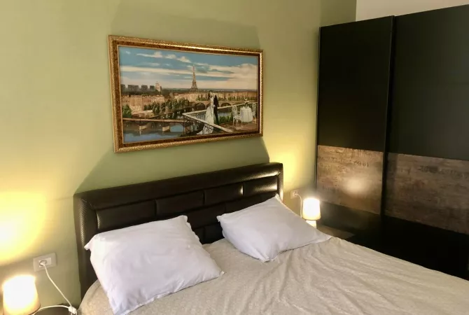 Shtepi me qera Apartament ne Tirane, 1+1, Mobilimi E mobiluar, Pagesa 55,000  Leke.