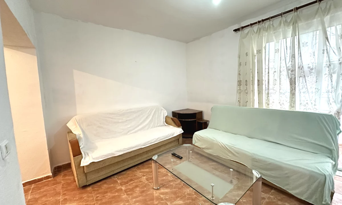 Shtepi me qera Apartament ne Tirane, 1+1, Mobilimi E mobiluar, Pagesa 45,000  Leke.
