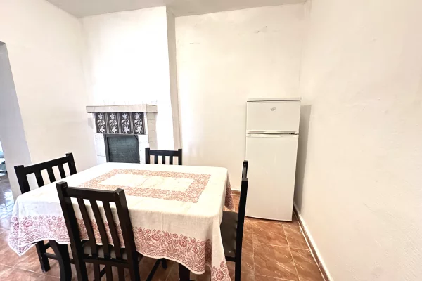 Shtepi me qera Apartament ne Tirane, 1+1, Mobilimi E mobiluar, Pagesa 45,000  Leke.