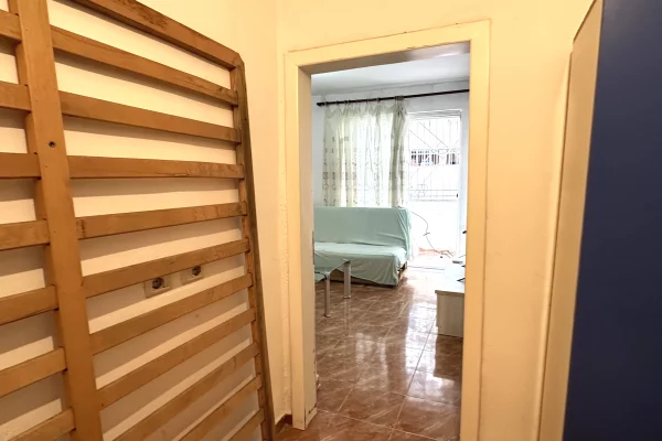 Shtepi me qera Apartament ne Tirane, 1+1, Mobilimi E mobiluar, Pagesa 45,000  Leke.