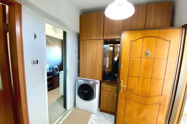 Shtepi ne shitje Apartament ne Tirane, 1+1, Mobilimi E mobiluar, Pagesa 105,000  Euro.