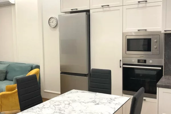 Shtepi me qera Apartament ne Tirane, 1+1, Mobilimi E mobiluar, Pagesa 56,000  Leke.