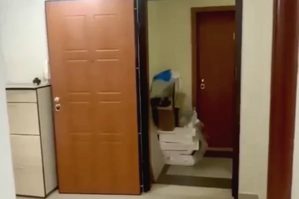 Shtepi me qera Apartament ne Tirane, 2+1, Mobilimi E mobiluar, Pagesa 40,000  Leke.