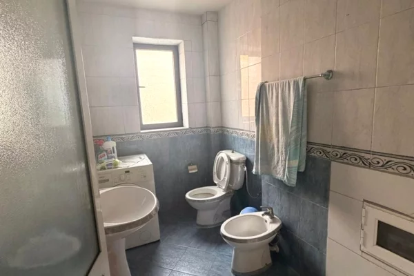 Appartamento in affitto a Tirana 1+1, Arredato