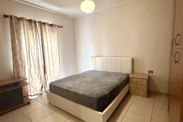 Appartamento in affitto a Tirana 1+1, Arredato