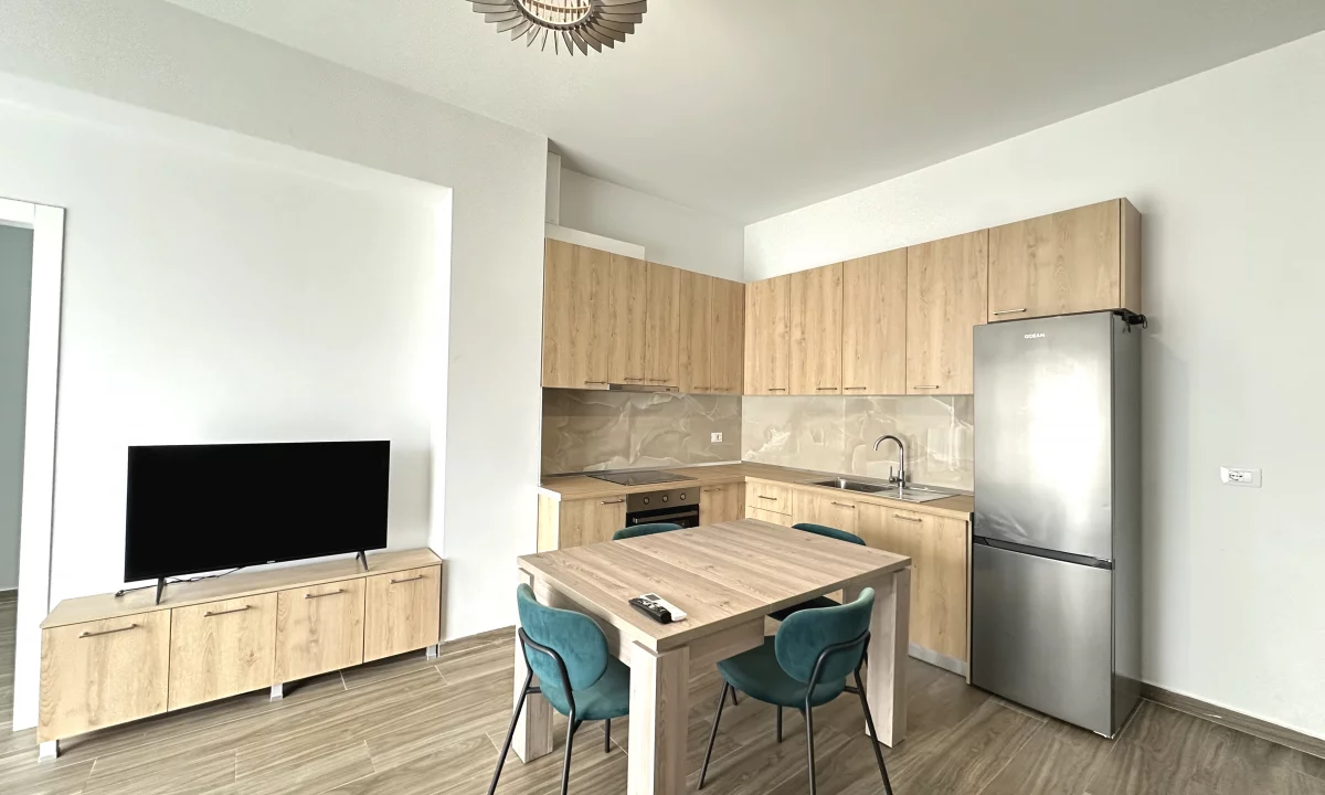 Appartamento in affitto a Tirana 2+1, Arredato