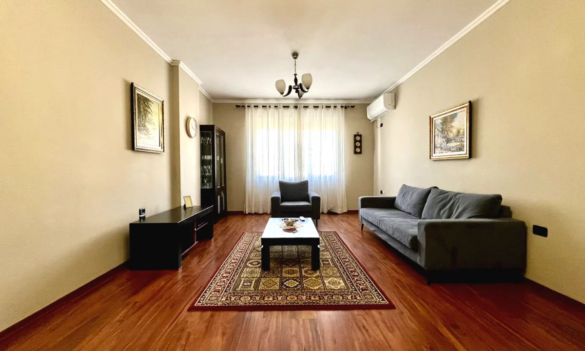 Shtepi me qera Apartament ne Tirane, 2+1, Mobilimi E mobiluar, Pagesa 70,000  Leke.