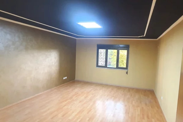 Ambient Biznesi 4+1+2(160m2) me qera ne Qender Tirane! 