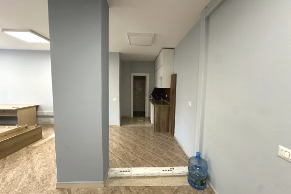 Zyre 75m2 me qera, Pazari i ri! 