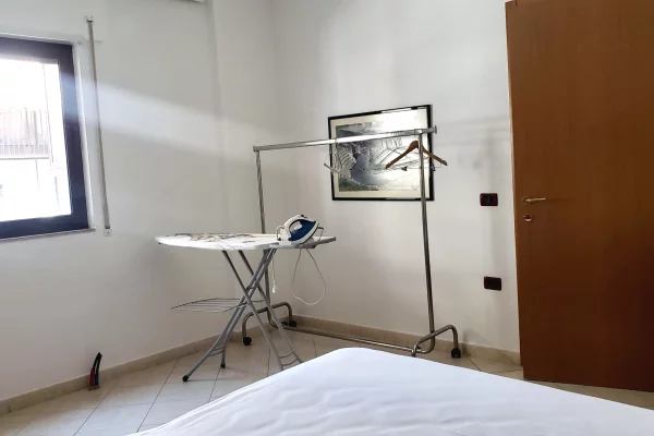 Shtepi me qera Apartament ne Tirane, 1+1, Mobilimi E mobiluar, Pagesa 65,000  Leke.